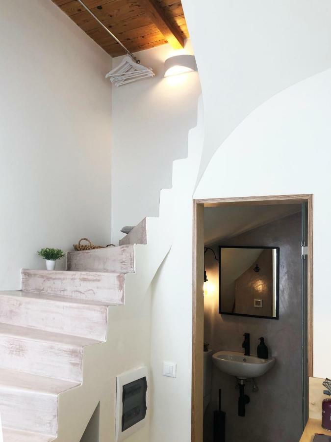 Sunny Micro-Loft Apartment With Outdoor Lounge Bendevís Buitenkant foto